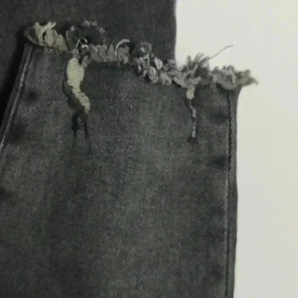 GOOD AMERICAN Grey Wash Mid-rise Stretchy Skinny Jeans Size 2/26 - Picture 13 of 15